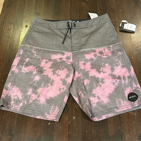 NWT RVCA Boy’s Gray Swim Trunks Size 28 - Picture 1 of 4